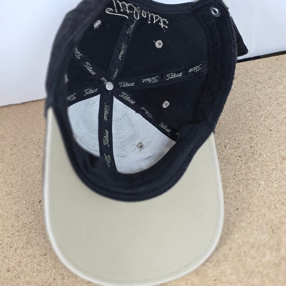Titleist Black Golf Cap Hat Adjustable Strap Embroidered Logo by New Era - Picture 8 of 9